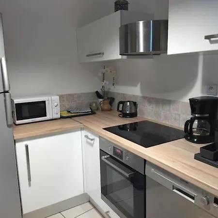 Des Remparts Reservation Par Telephone Laissez Vos Coordonnees Holiday home