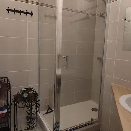 Des Remparts Reservation Par Telephone Laissez Vos Coordonnees Holiday home *