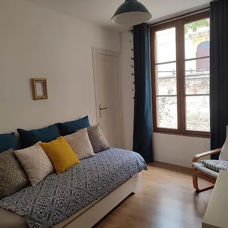 Des Remparts Reservation Par Telephone Laissez Vos Coordonnees Holiday home